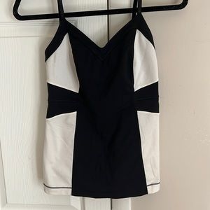 Lululemon black and white tank top